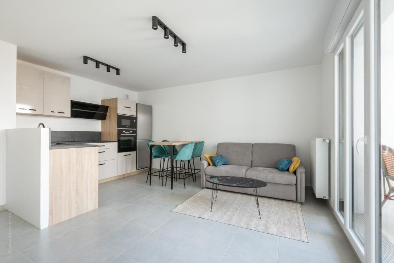 Dans Le Pre By Plaza Apartment Chessy  Ngoại thất bức ảnh